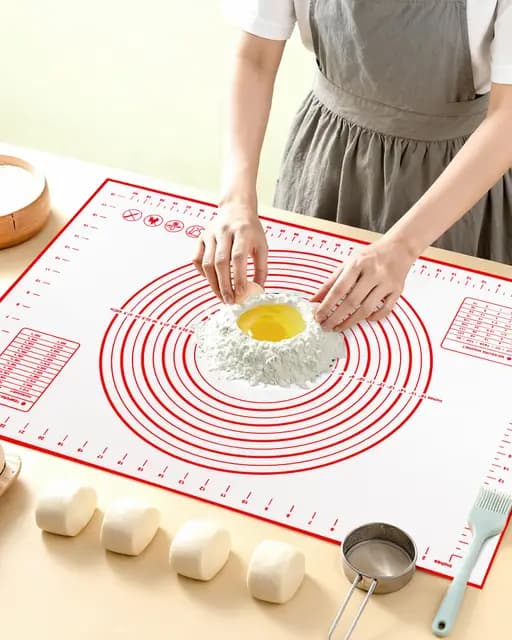 Tapete Silicona Horno 70x50 cm, Tapete Horno Sin BPA Grande, Baking Mat Antideslizante con Medidas, Protector de Encimera Resistente al Calor para Amasar Masa, Pizza, Macarons, Galletas - Rojo