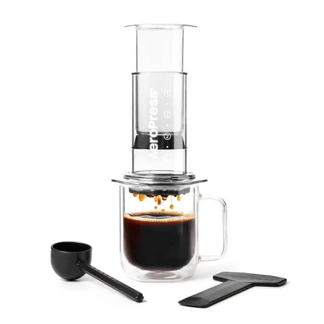 AeroPress Clear Prensa de Café – Método 3 en 1: Prensa Francesa, V60, Espresso y café con cuerpo sin sedimentos ni amargor, cafetera portátil pequeña para camping y viaje, transparente