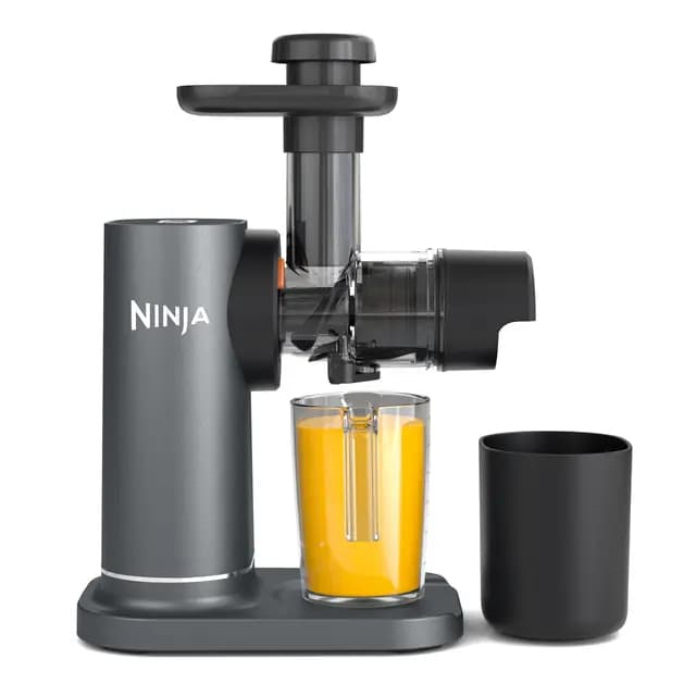 Ninja Licuadora de Prensado en Frío para Verduras y Frutas, Jarra 700 ml y Recipiente Pulpa 1,1 l, Zumos, Bebidas y Shots, Compacta, Piezas Desmontables, Gris JC151E