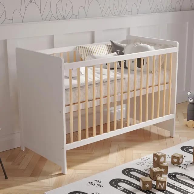 Love For Sleep Cuna Convertible en Cama 120x60 cm Tokyo de Madera de Pino Color Pino Blanco con Barrera de Seguridad – Cuna-Cama para Bebé, Juego Completo