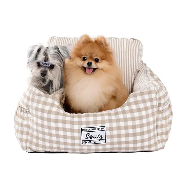 PETEPELA Asiento para coche para perros con cinturón de seguridad estable, elevador de asiento suave, impermeable, antideslizante, para perros pequeños y medianos, color beige