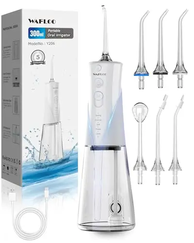 Irrigador Dental Portatil, 5 Modos de Limpieza con 6 Boquillas, Tanque de Agua de 300ml, IPX7 Impermeable, Ideal para Limpieza Dental en Casa y de Viaje(Blanco)