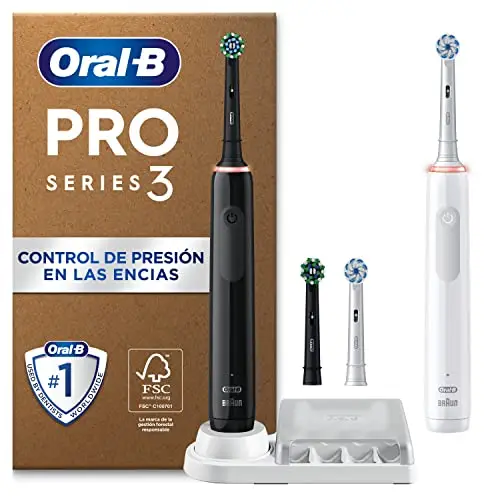 Oral-B Pro 3 Cepillos de Dientes Eléctricos, Negro y Blanco, Pack De 2 - con Mango Recargable Y 4 Cabezales de Recambio, 3 Modos de Cepillado con Modo Sensible, Temporizador, Diseñado por Braun